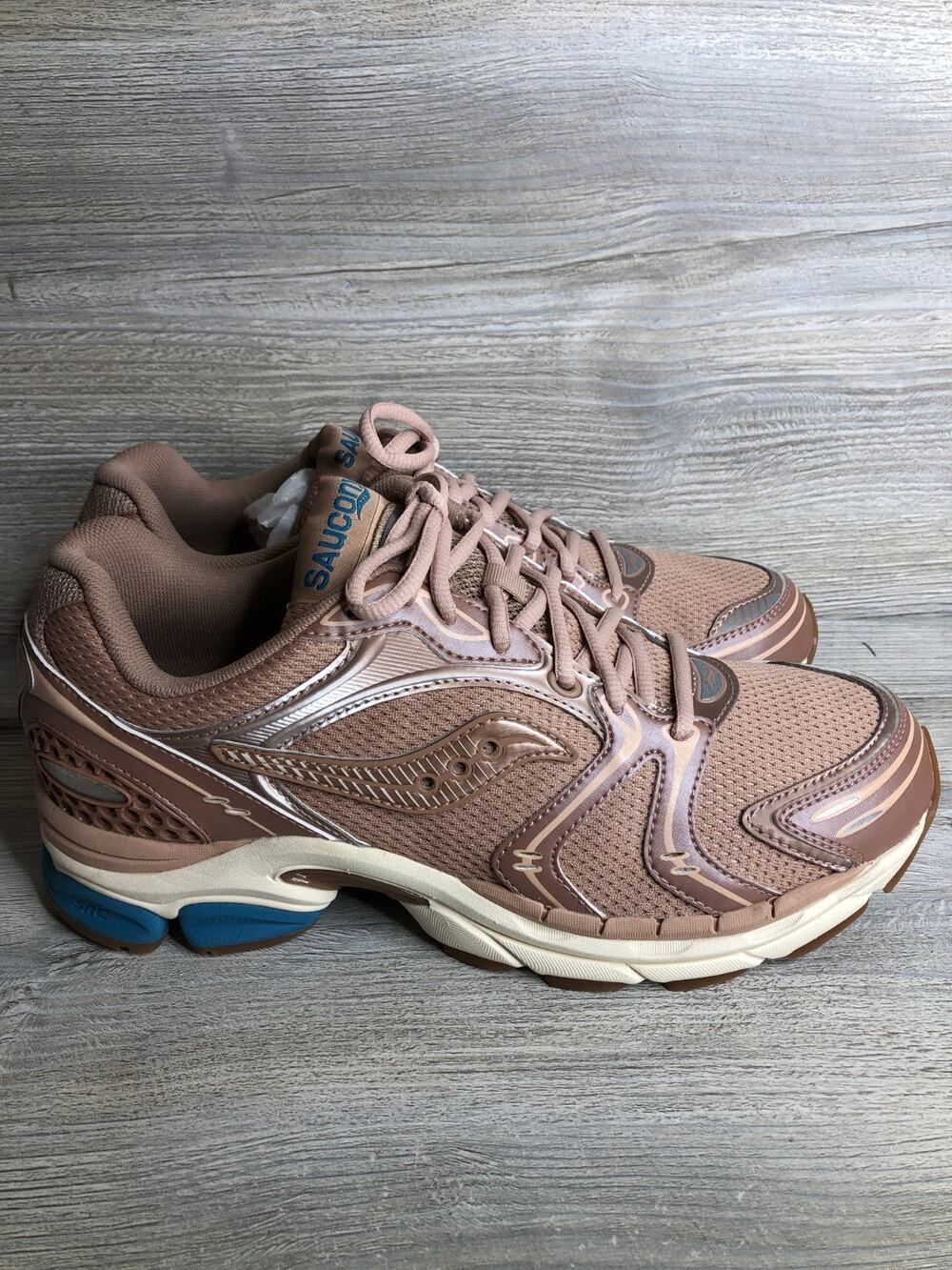 Saucony Women ProGrid Triumph 4 Shoes womens 10 NWOB agave peach